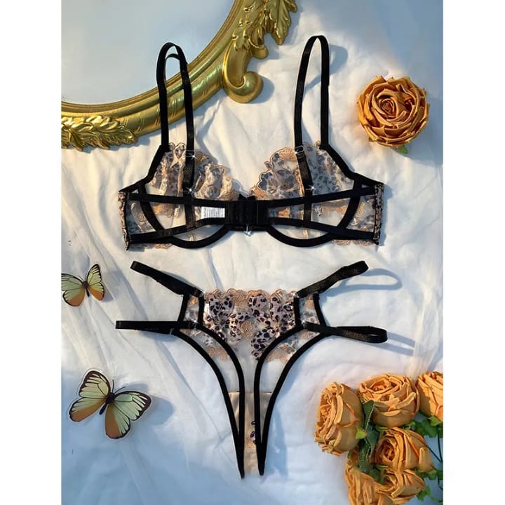 Lace Lingerie Set – Embroidered Bra & Panty | Lingeress