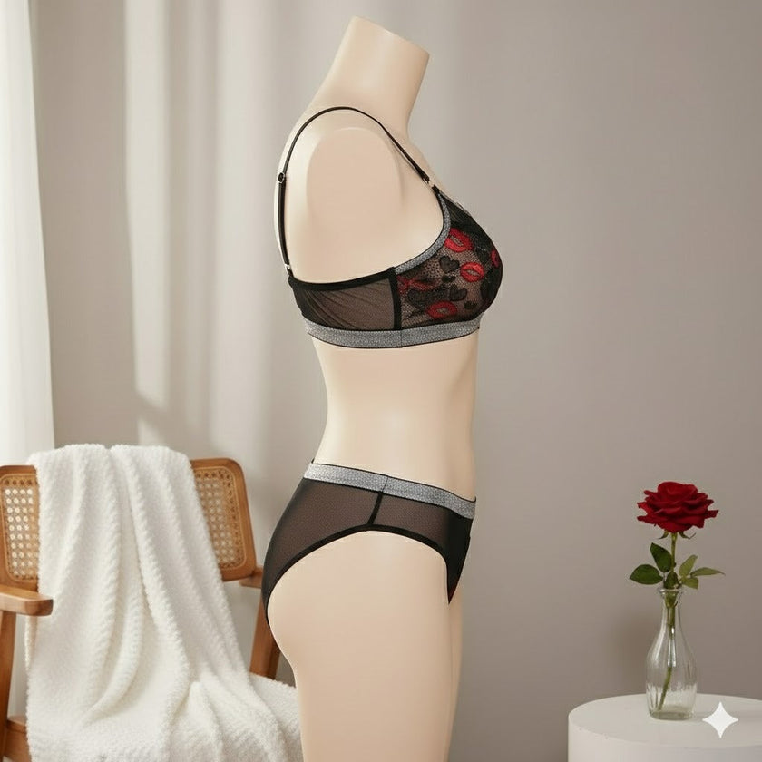 Lace Lingerie Set – Embroidered Bra & Panty | Lingeress