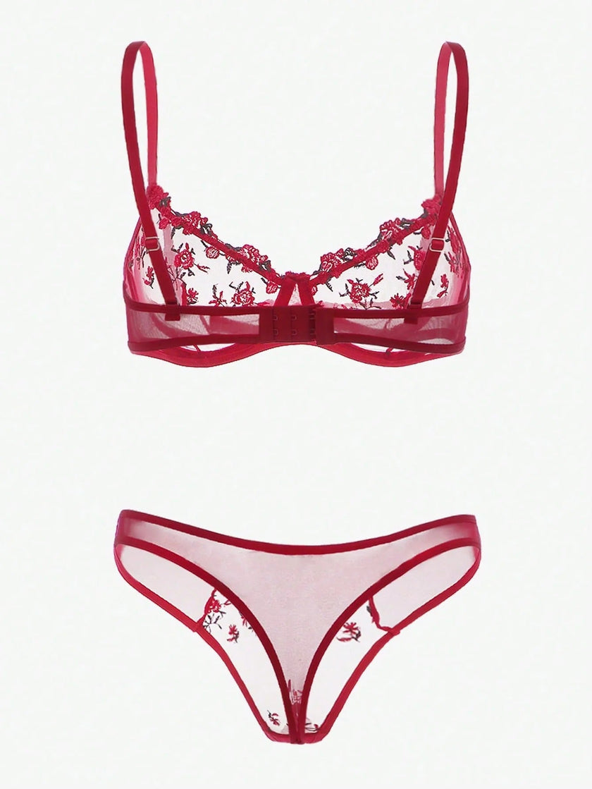 Lace Lingerie Set – Embroidered Bra & Panty
