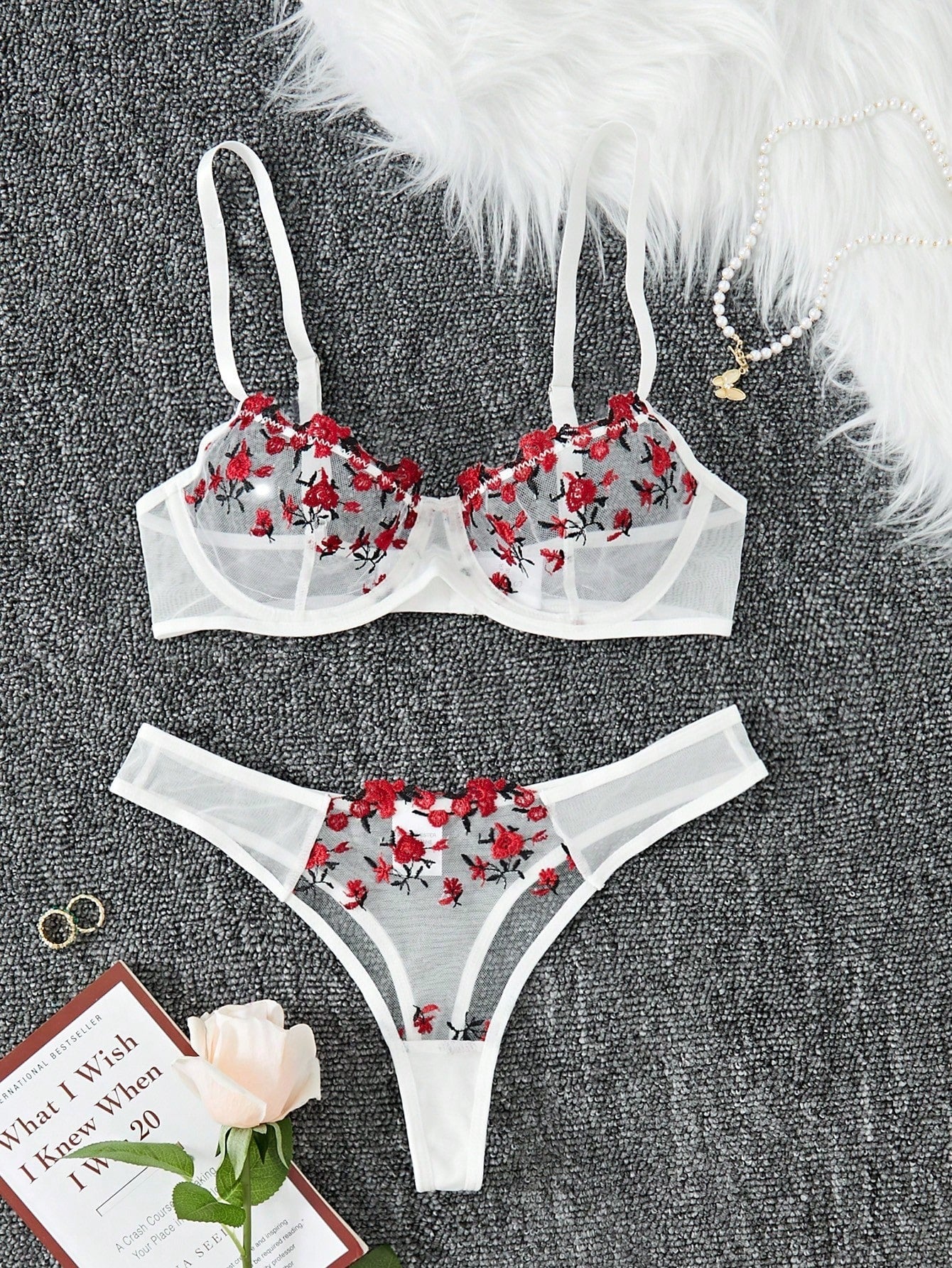Lace Lingerie Set – Embroidered Bra & Panty